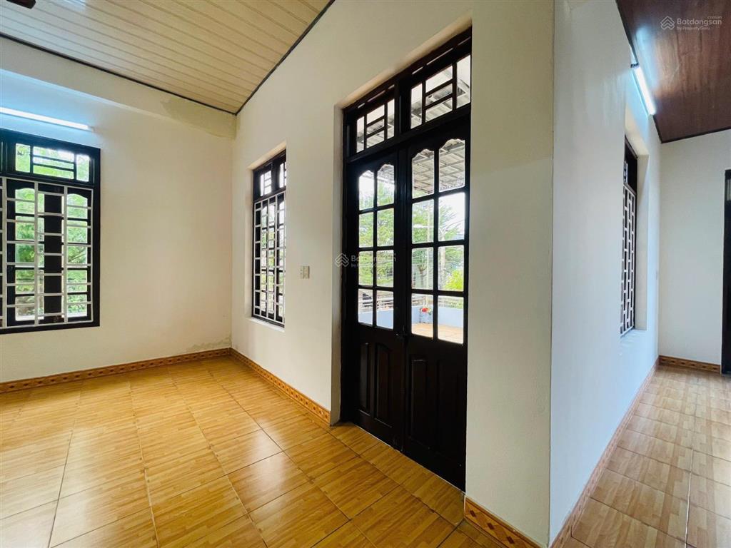 Bán nhà 2 tầng lô góc hàm trung 6, gần mê linh, khu vực tiềm năng phát triển mạnh