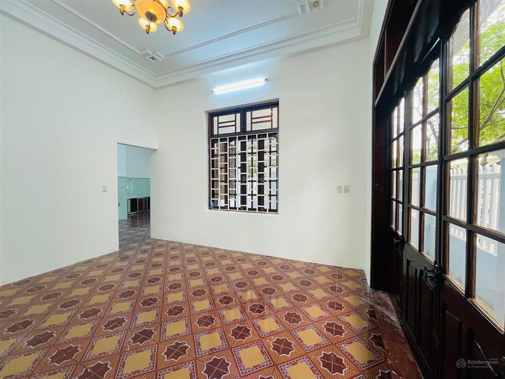 Bán nhà 2 tầng lô góc hàm trung 6, gần mê linh, khu vực tiềm năng phát triển mạnh