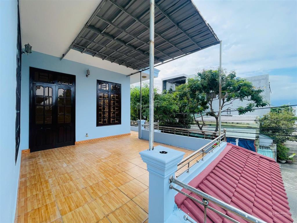 Bán nhà 2 tầng lô góc hàm trung 6, gần mê linh, khu vực tiềm năng phát triển mạnh