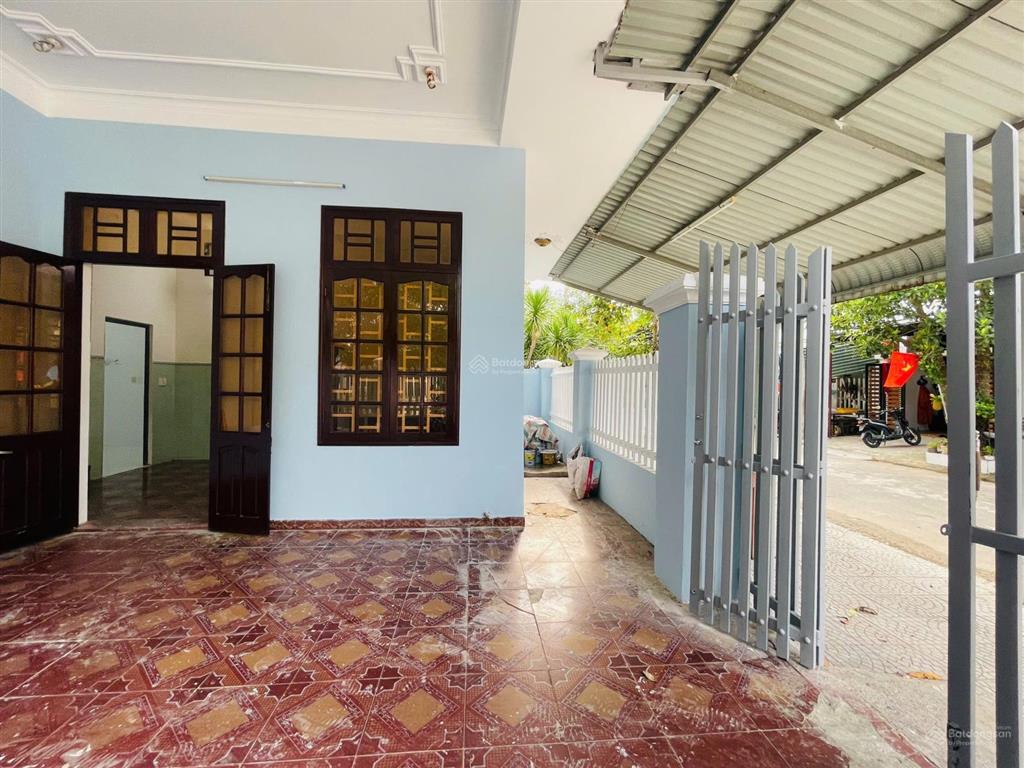 Bán nhà 2 tầng lô góc hàm trung 6, gần mê linh, khu vực tiềm năng phát triển mạnh