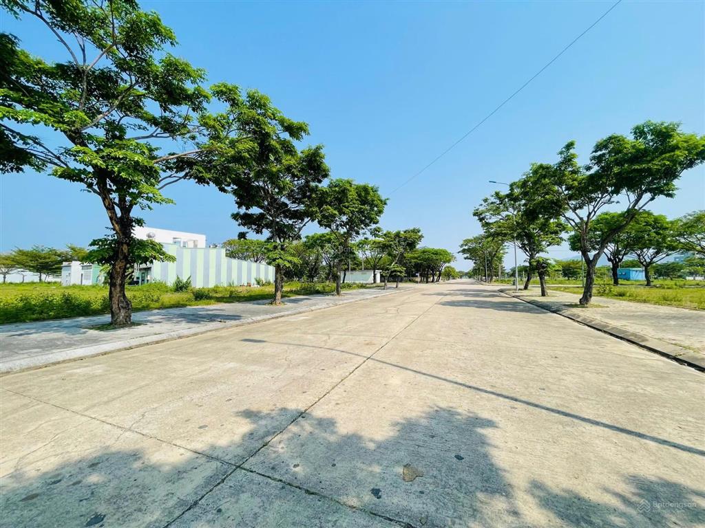 Bán lô biệt thự golden hills rộng 250m2, trực diện công viên tuyệt đẹp!