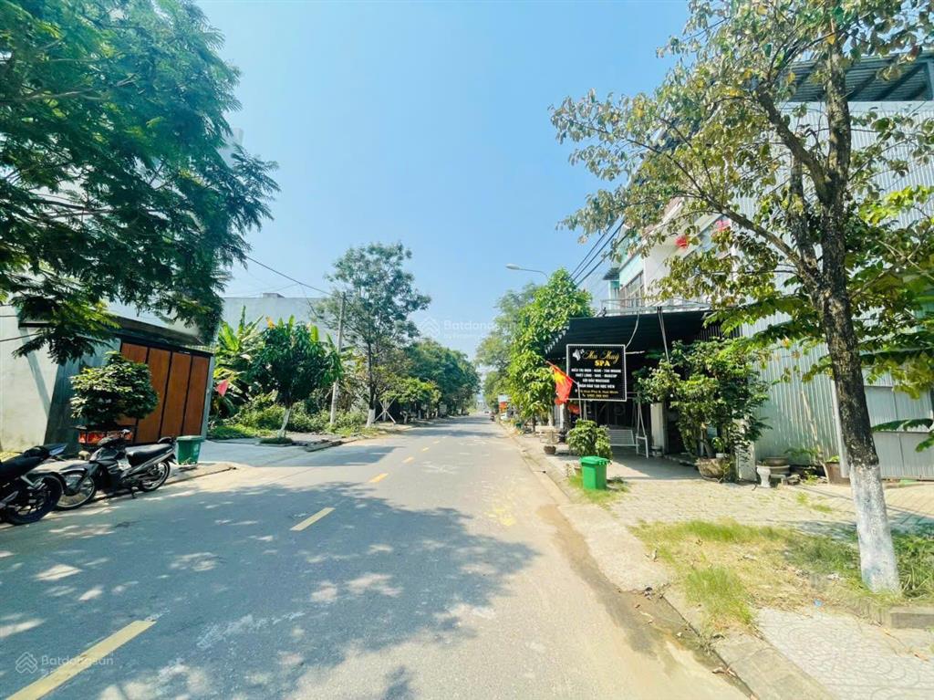 Bán đất hòa phú 9, đường 7m5, 90m2, đông nam, gần hoàng thị loan