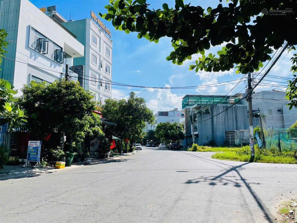 Bán đất phạm văn ngôn 112,5m2, đường 10m5 sát vietcombank liên chiểu