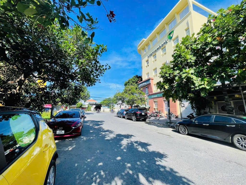 Bán đất phạm văn ngôn 112,5m2, đường 10m5 sát vietcombank liên chiểu