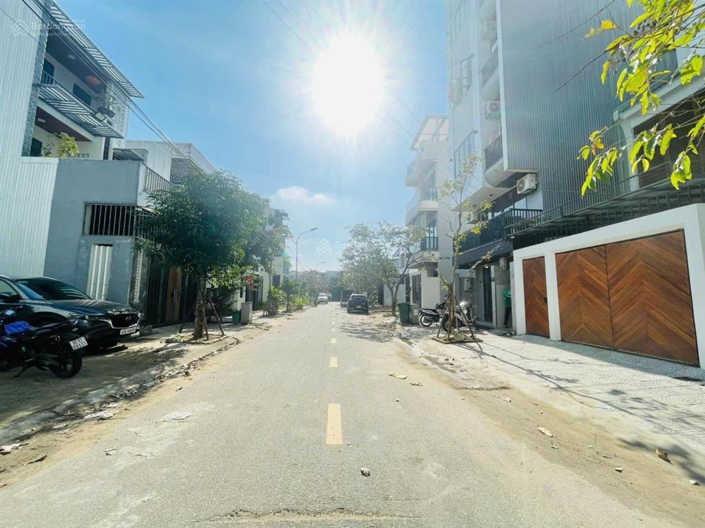 Bán đất hòa minh 28, 108.5m2, khu sầm uất kinh doanh căn hộ