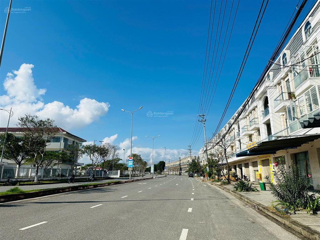 Bán nhanh lô đất đẹp 125m2 mặt tiền võ tự đối lưng shophouse mê linh
