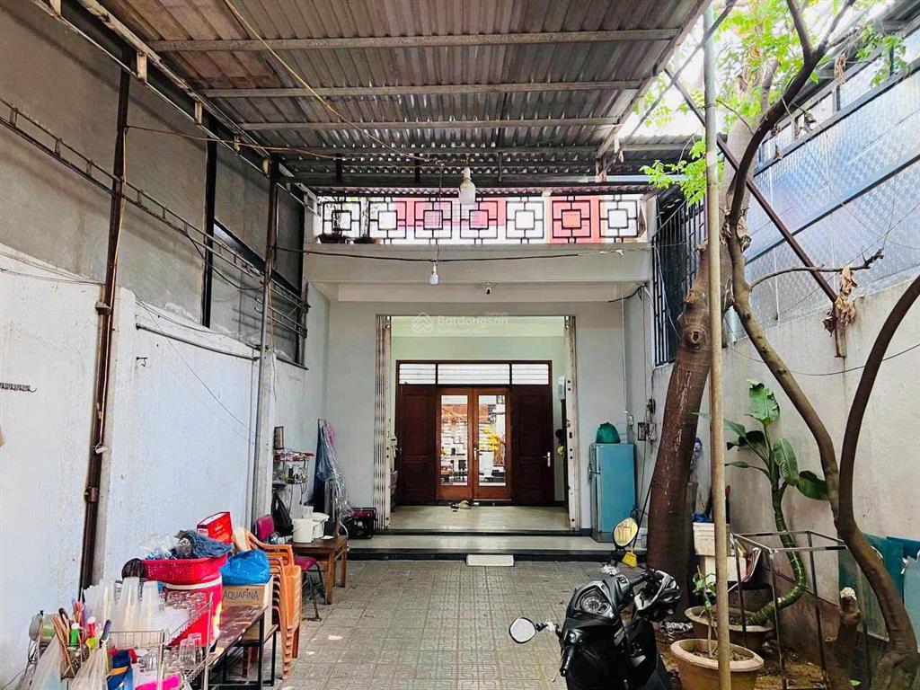 Bán nhà mặt tiền nguyễn chánh rộng 181m2, gần biển, tiện kinh doanh buôn bán