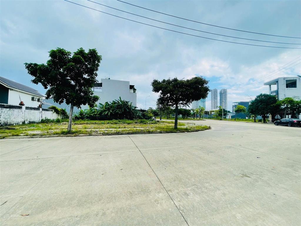 Bán lô góc đẹp ngay công viên, cạnh sông, gần biển, hòa hiệp nam, liên chiểu