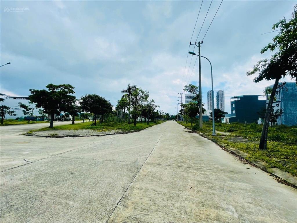 Bán lô góc đẹp ngay công viên, cạnh sông, gần biển, hòa hiệp nam, liên chiểu