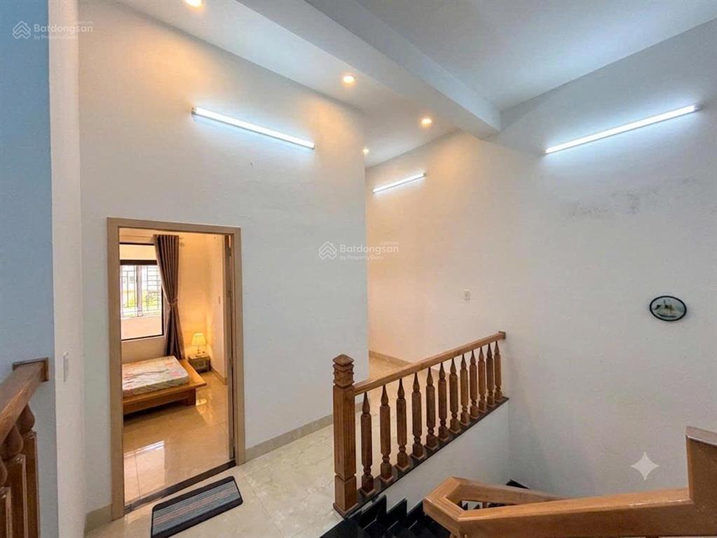 Bán nhà 3tầng hoà phú 24  sát trục nguyễn sinh sắc  cách biển 800m