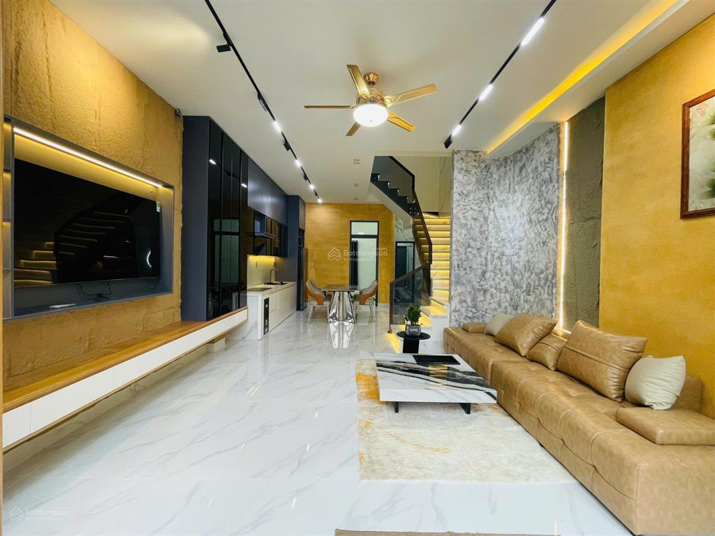 Bán nhà đẹp 3 tầng hòa minh 21, gần biển nguyễn tất thành, full nội thất