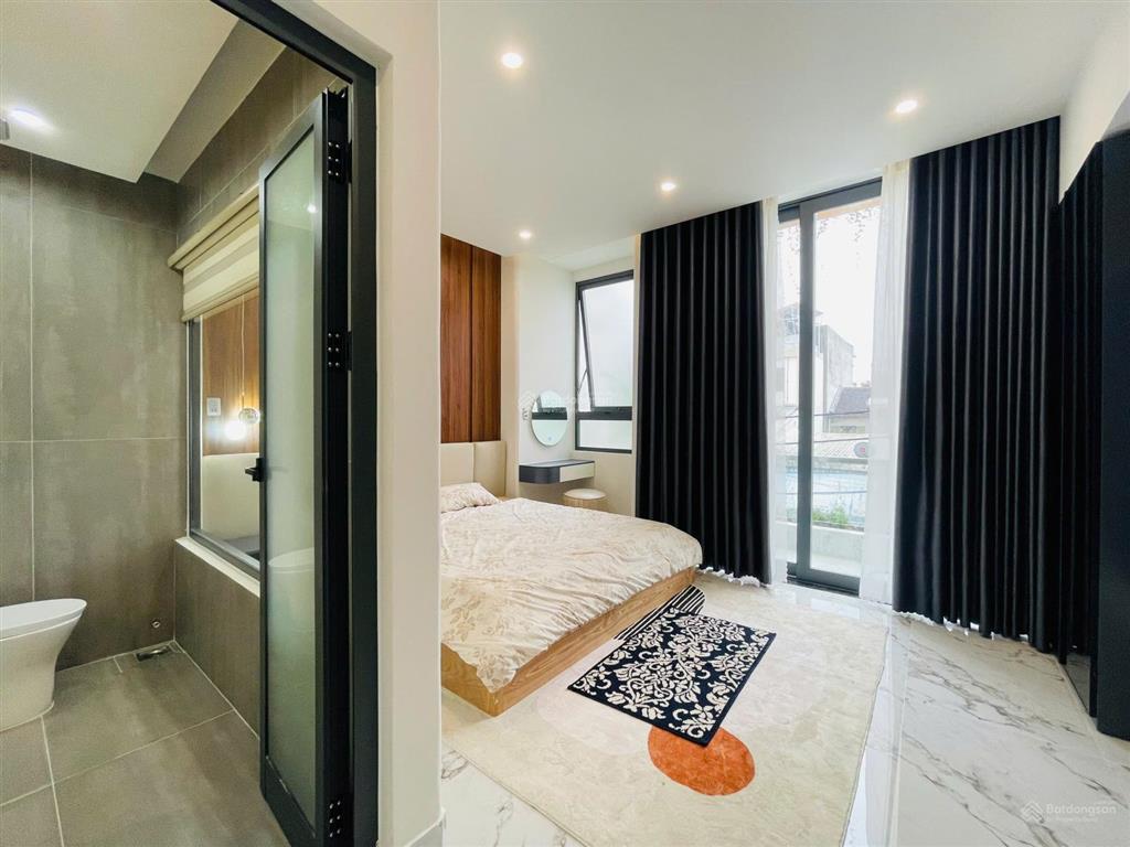 Bán nhà đẹp 3 tầng hòa minh 21, gần biển nguyễn tất thành, full nội thất