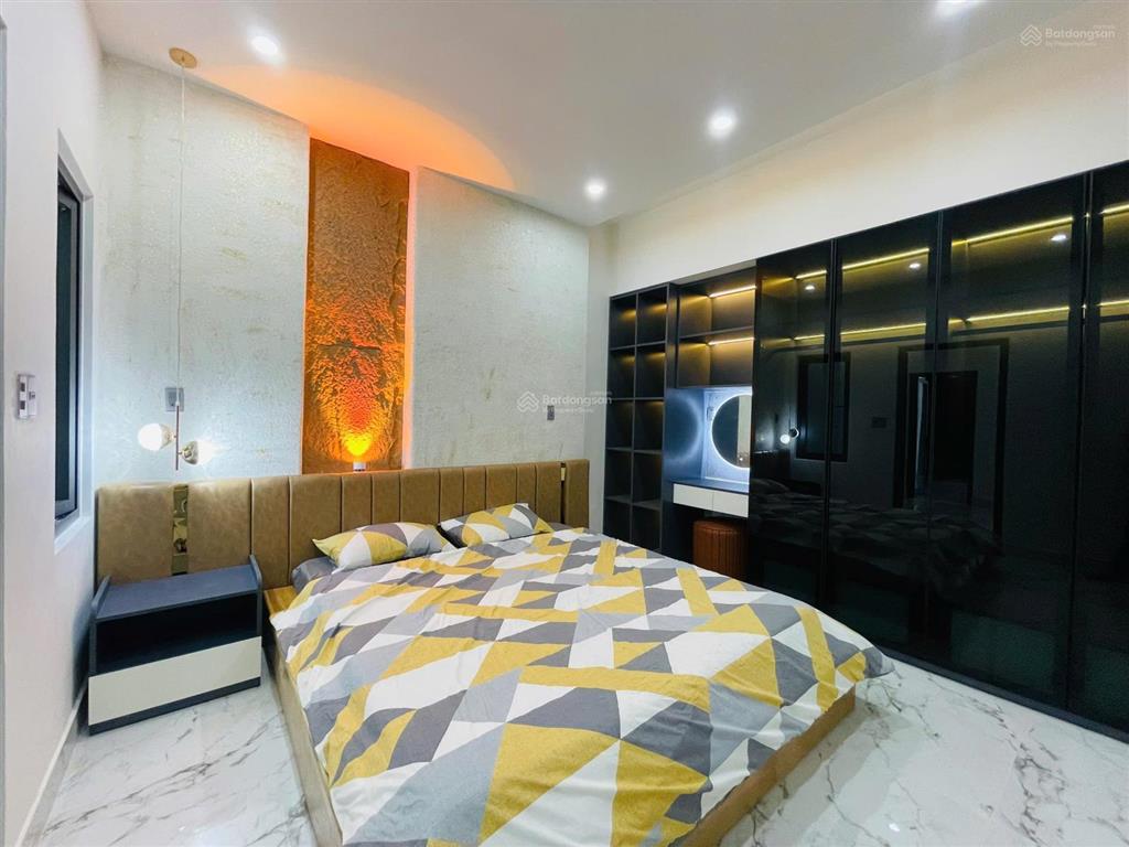 Bán nhà đẹp 3 tầng hòa minh 21, gần biển nguyễn tất thành, full nội thất