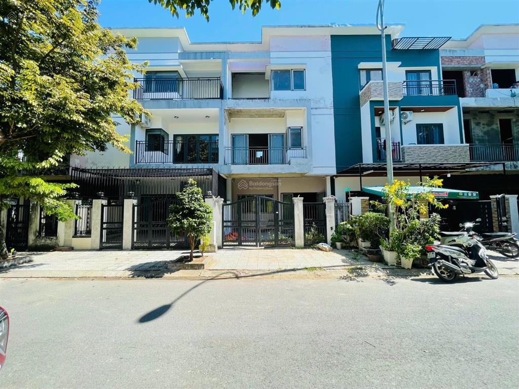 Bán nhà thô 3 tầng rộng 120m2 (6x20m) tại eco charm đà nẵng