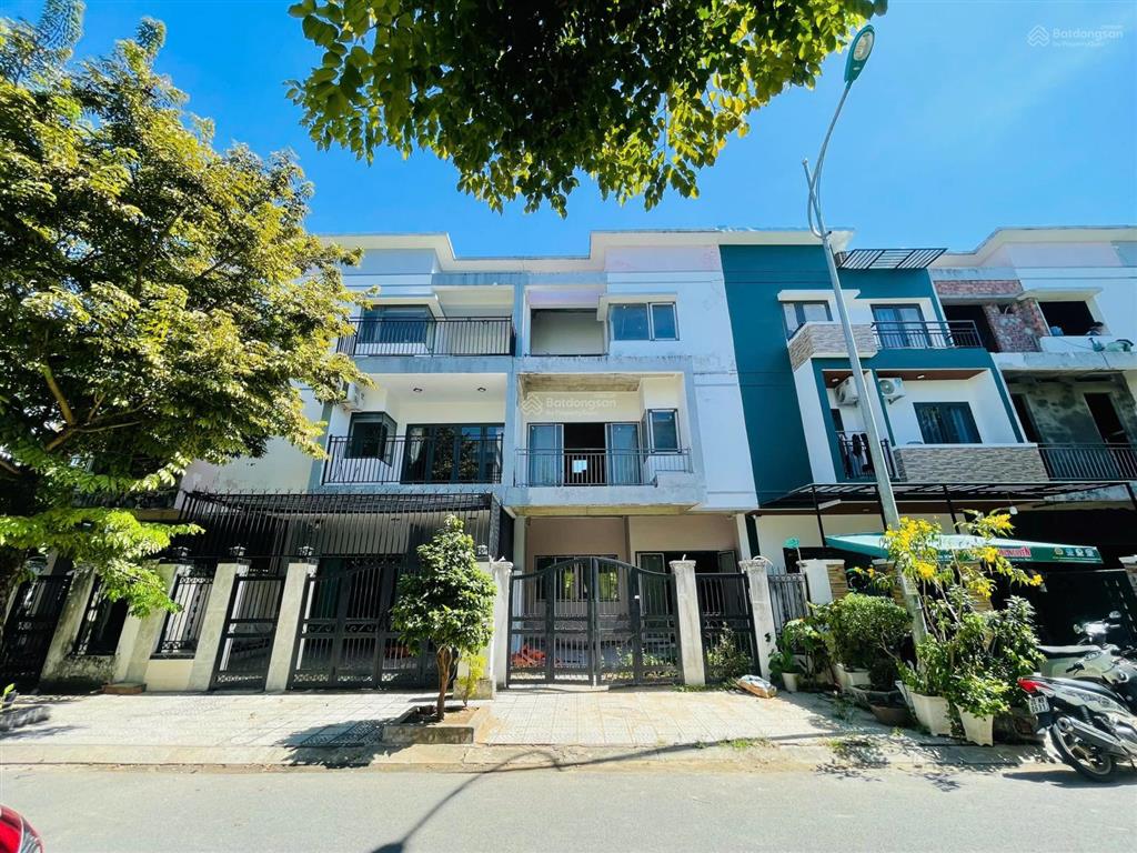 Bán nhà thô 3 tầng rộng 120m2 (6x20m) tại eco charm đà nẵng
