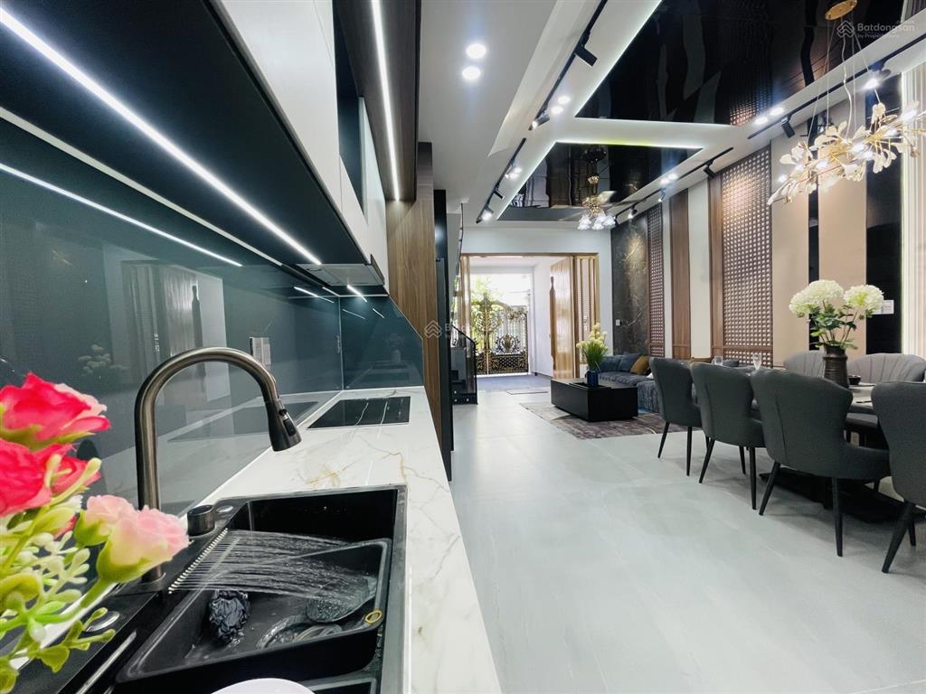 Bán nhà đẹp tân cổ điển đường nguyễn chính, hòa minh, liên chiểu