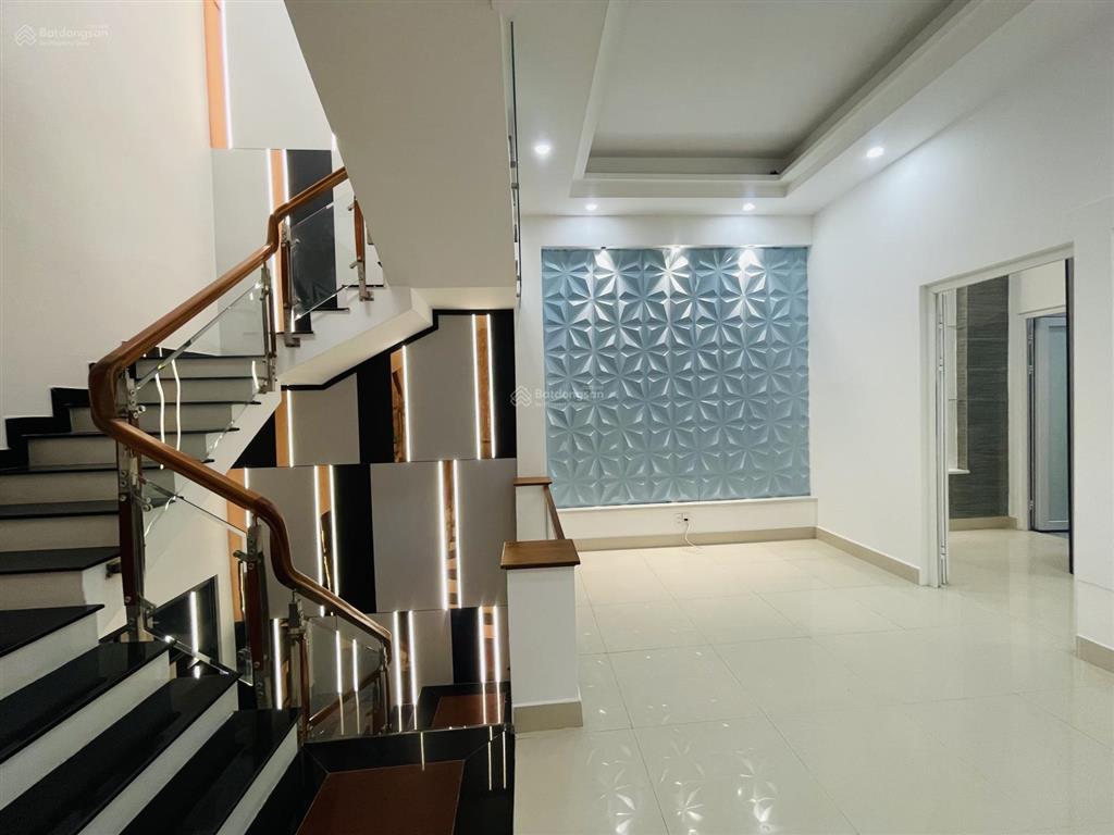 Bán nhà phạm đình hổ, đường 7m5 thông biển nguyễn tất thành 300m