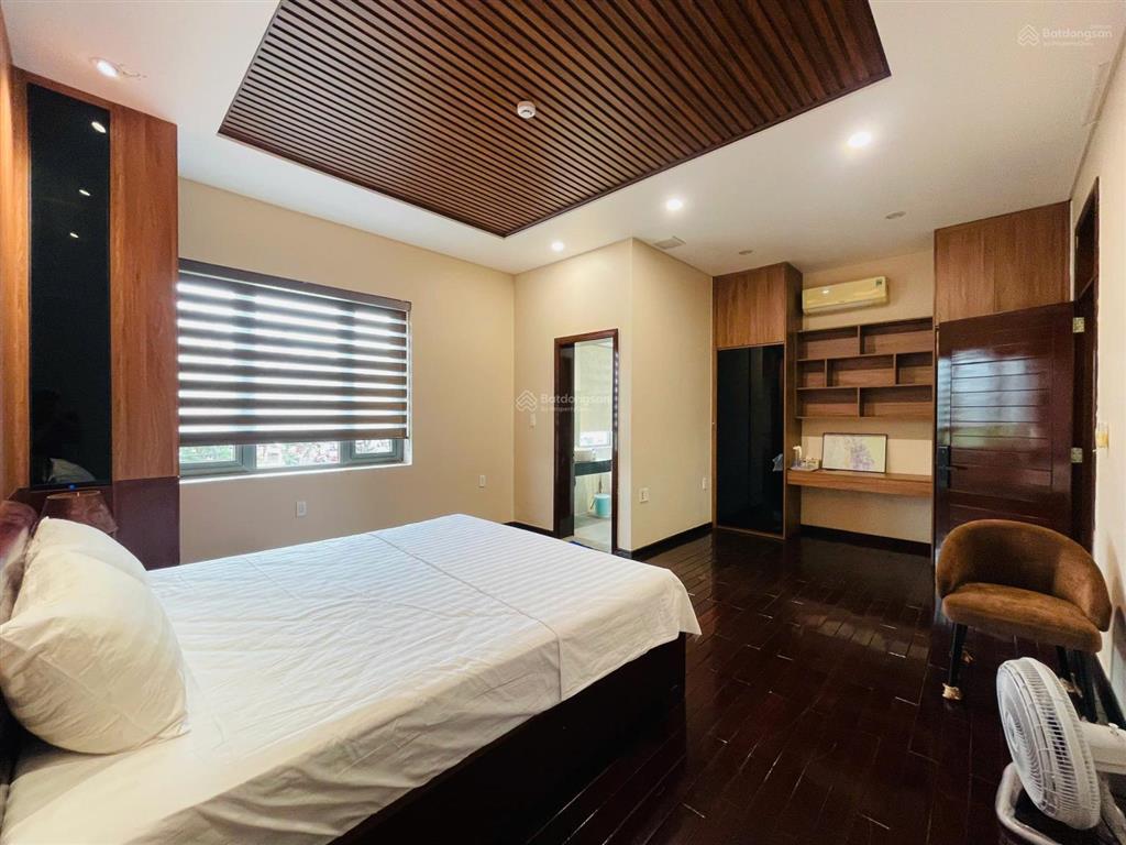 Bán biệt thự biển gần 400m2 ngay trung tâm vịnh đà nẵng
