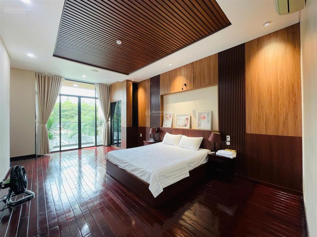 Bán biệt thự biển gần 400m2 ngay trung tâm vịnh đà nẵng