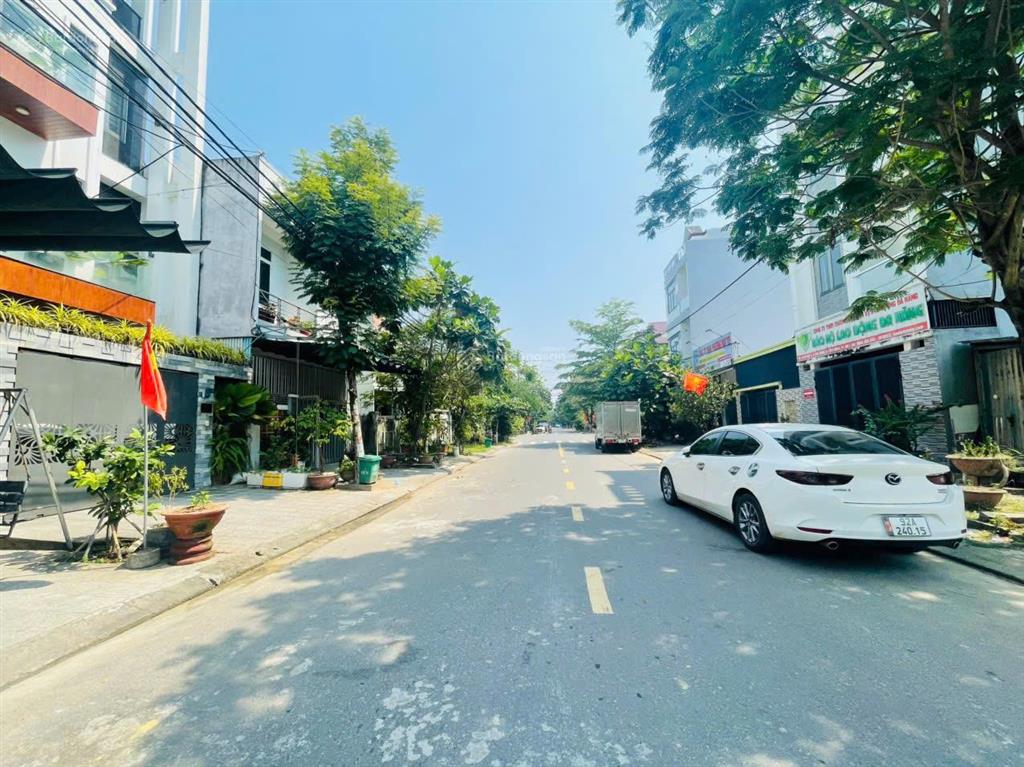 Bán đất hòa phú 9, đường 7m5, 90m2, đông nam, gần hoàng thị loan