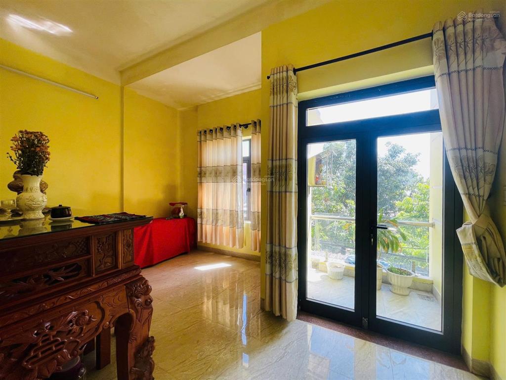 Bán nhà 2 tầng k146 phan văn định rộng 148.7m2 gần sát biển
