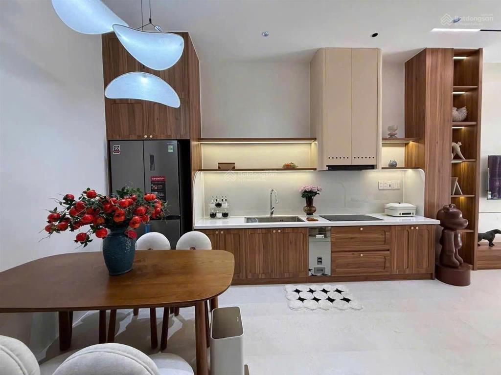 Bán nhà 3 tầng mới xây kiệt ô tô tôn đức thắng, gần đh sư phạm