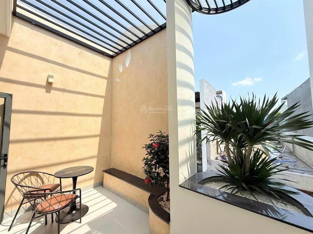 Bán nhà 3 tầng mới xây kiệt ô tô tôn đức thắng, gần đh sư phạm