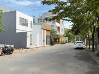 Bán nền đất giá rẻ ngay nút giao đường vanh đai 3 phuờng long trương sổ hồng riêng chính chủ