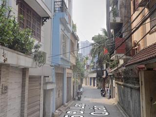 Cho thuê nhà riêng 4 tầng ngõ 175 lạc long quân giá 13tr/tháng