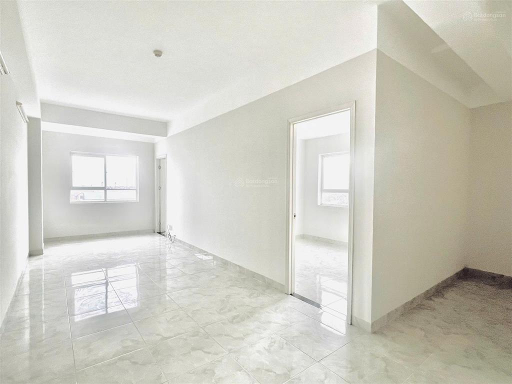 Bán căn thương mại 60m2 hqc phú tài, tầng 8, căn góc, 2pn, view hồ đẹp.  0987 880 ***