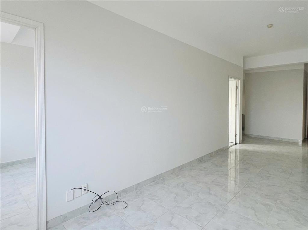 Bán căn thương mại 60m2 hqc phú tài, tầng 8, căn góc, 2pn, view hồ đẹp.  0987 880 ***