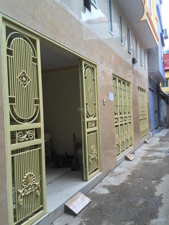 Cho thuê căn hộ tầng 1 rộng 35m². 4 triệu/tháng.
