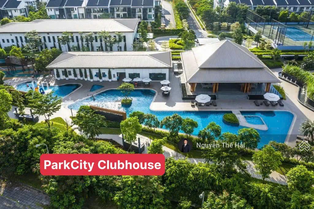 Căn góc 4pn + tòa a, 233m2, giá 21 tỷ, ban công đông nam  tây nam, view công viên le parc place