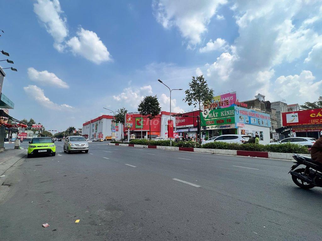 nhà 200m2 thổ cư, gần ngã 4 tân phong, đường ĐỒNG KHỞI, dưới 20tr/m2