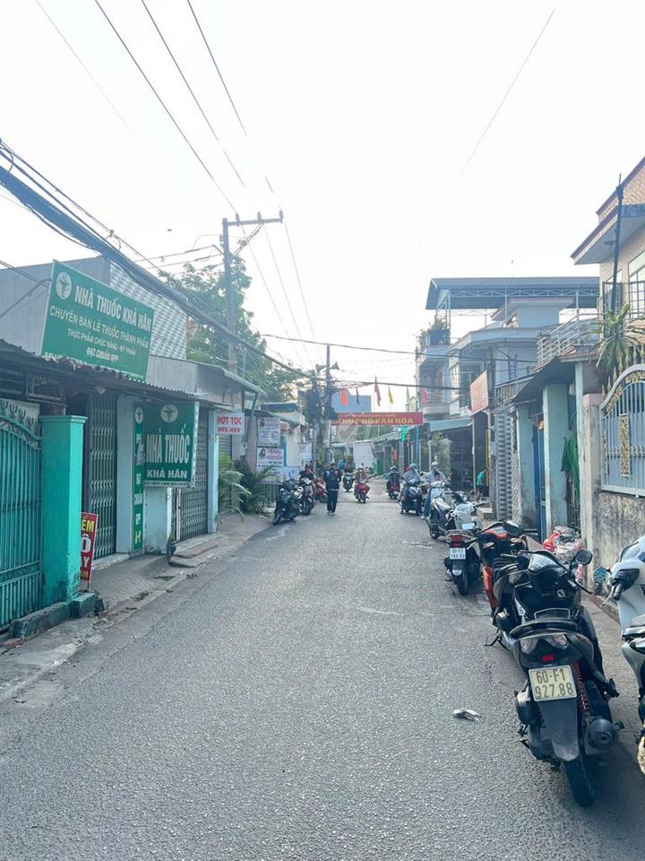 chỉ 5,1 tỷ, nhà đẹp 2 tầng mặt tiền KD p.Thống Nhất. thổ cư 90m2