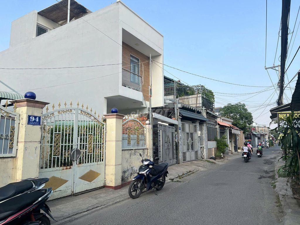 chỉ 5,1 tỷ, nhà đẹp 2 tầng mặt tiền KD p.Thống Nhất. thổ cư 90m2