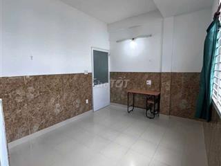 CÒN PHÒNG TRỌ Q.10, GIÁ RẺ, TOILET RIÊNG, CÁCH ĐH BÁCH KHOA 300M