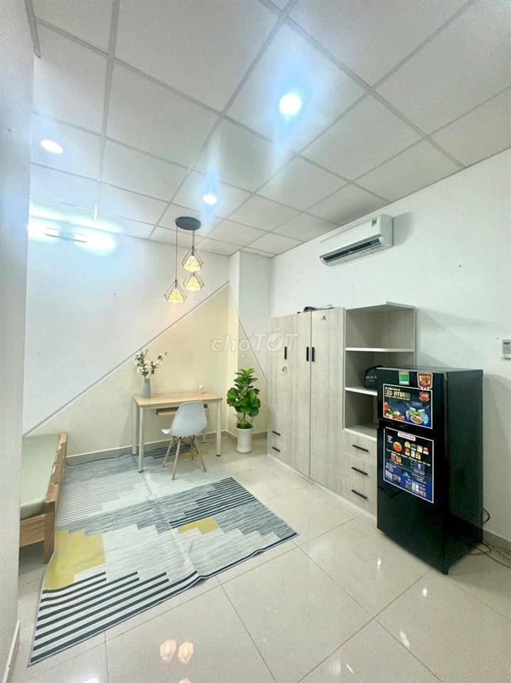 Căn Hộ Dịch Vụ ful nội thất Khu Vip City Land Park Hills. Gấp