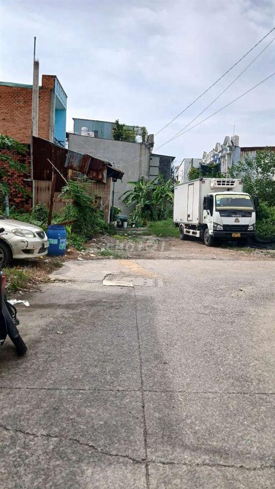 NHÀ 4M×16M🌲DƯỚI TRỐNG SUỐT TRÊN.LỬNG.GẦN CHỢ ĐẦU MỐI