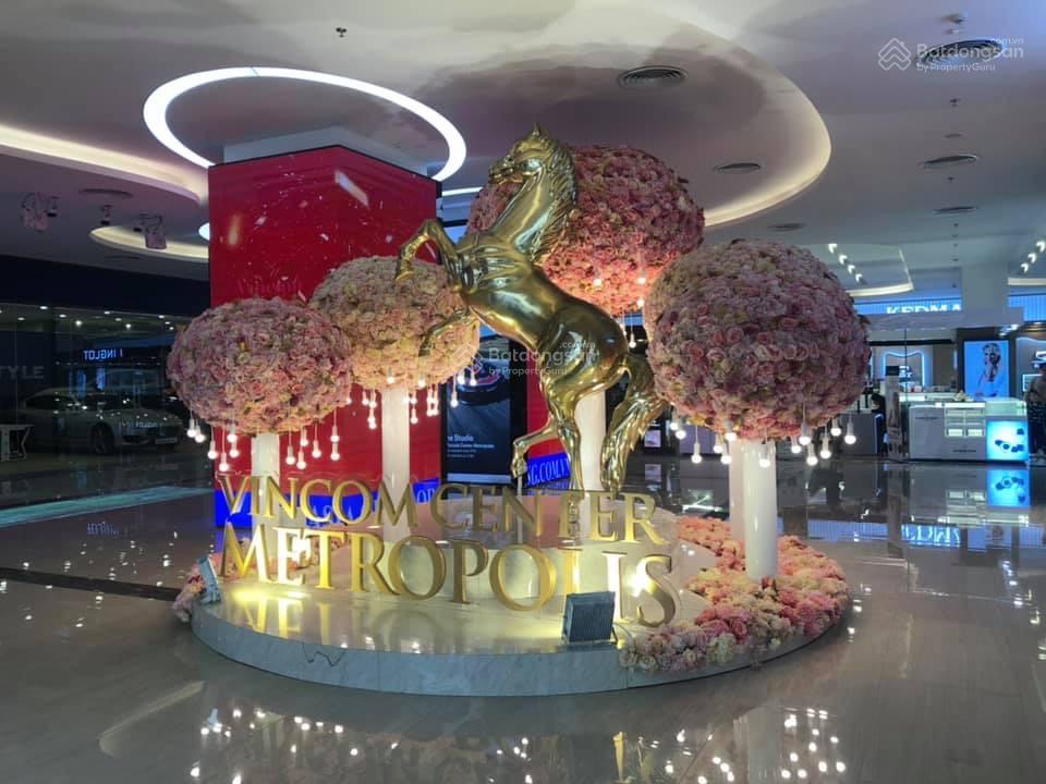 Cần cho thuê căn hộ 2 ngủ 25 triệu và căn 3 ngủ giá 33 triệu chung cư vinhomes metropolis
