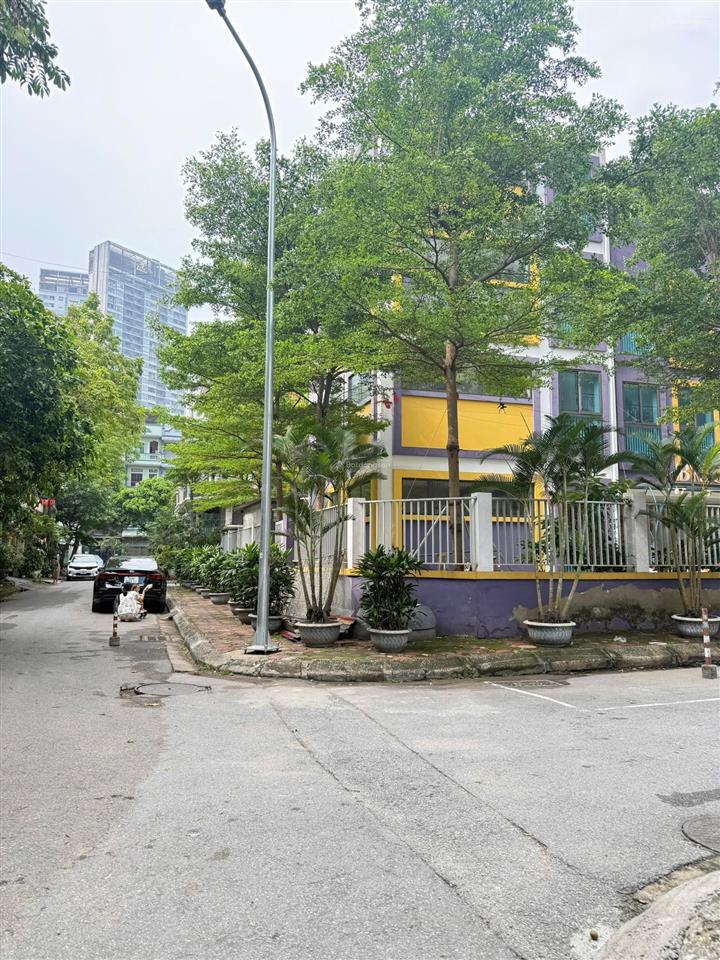 Bán nhà biệt thự liền kề phố trần bình, 106m2, 31.5 tỷ