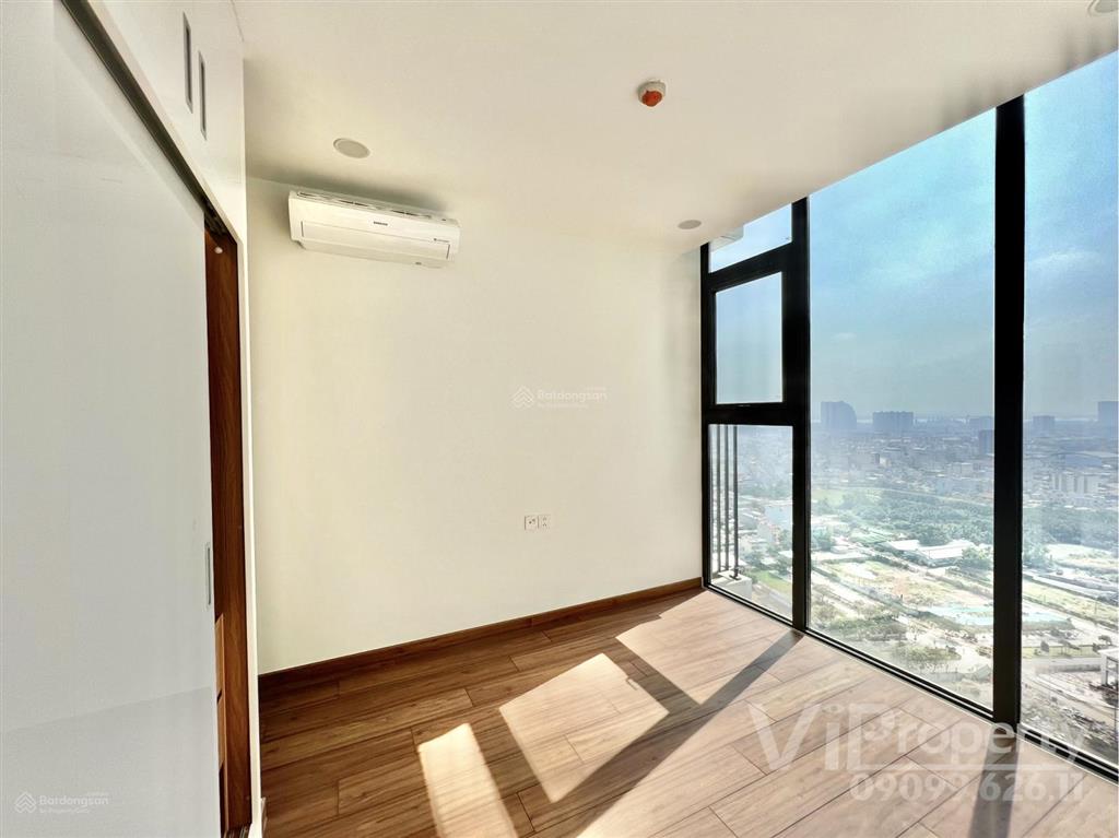 [ecogreen q7]. cho thuê căn 2pn  2wc  ntcb  hot layout view nội khu  giá 14tr/tháng.