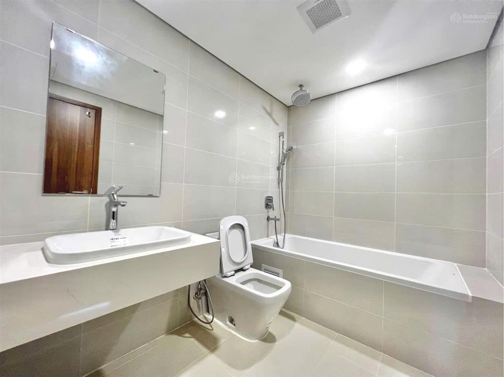 Eco green bán căn 3pn 2wc rộng gần 95m2, giá 8tỷ view đón hoàng hôn, có view ngắm pháo hoa