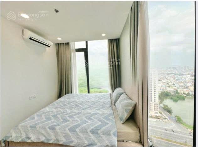 [ecogreen q7]. cho thuê căn góc 2pn  2wc  full nt  hot layout view bitexco  giá 17tr5/tháng.