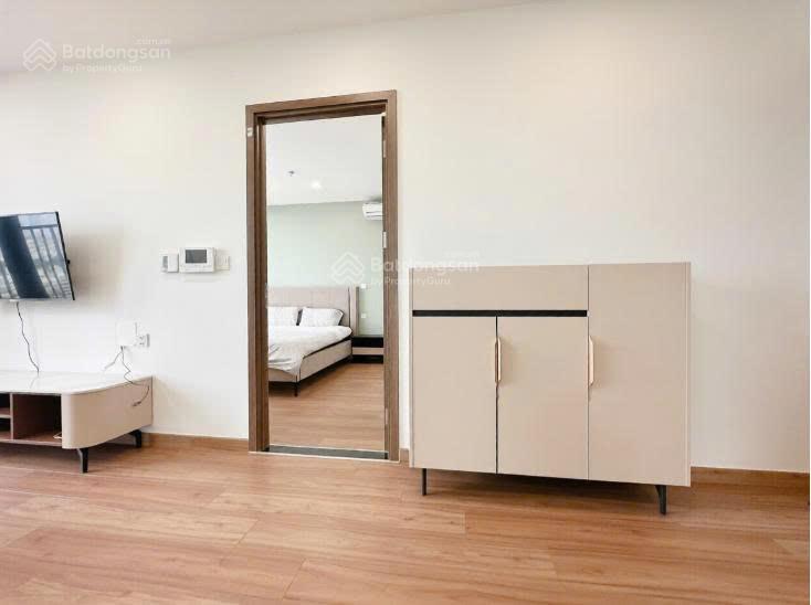 [ecogreen q7]. cho thuê căn góc 2pn  2wc  full nt  hot layout view bitexco  giá 17tr5/tháng.