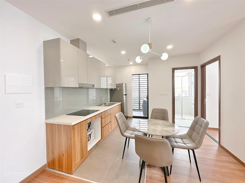 [ecogreen q7]. cho thuê căn góc 2pn  2wc  full nt  hot layout view bitexco  giá 17tr5/tháng.