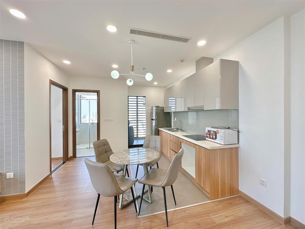 [ecogreen q7]. cho thuê căn góc 2pn  2wc  full nt  hot layout view kính  giá 18tr5/tháng.