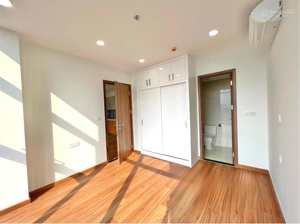 [ecogreen q7]. cho thuê căn góc 2pn  2wc  ntcb  hot layout view thành phố  giá 15tr5/tháng.