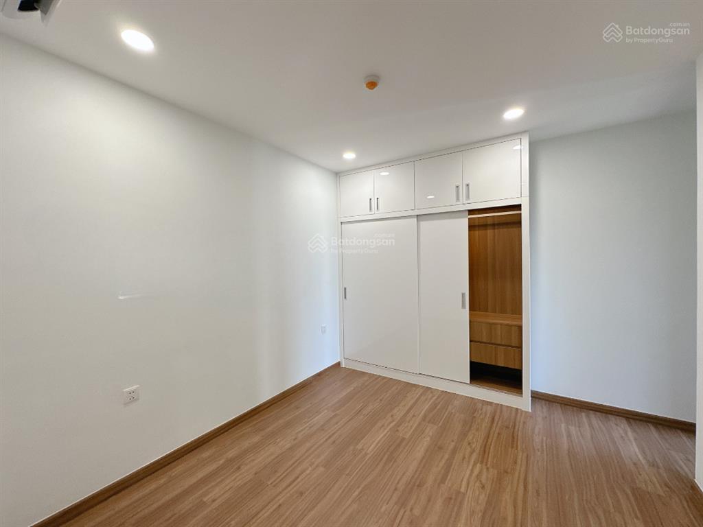 [ecogreen q7]. cho thuê 2pn  1wc  ntcb  hot layout view thoáng  giá 13tr5/tháng.