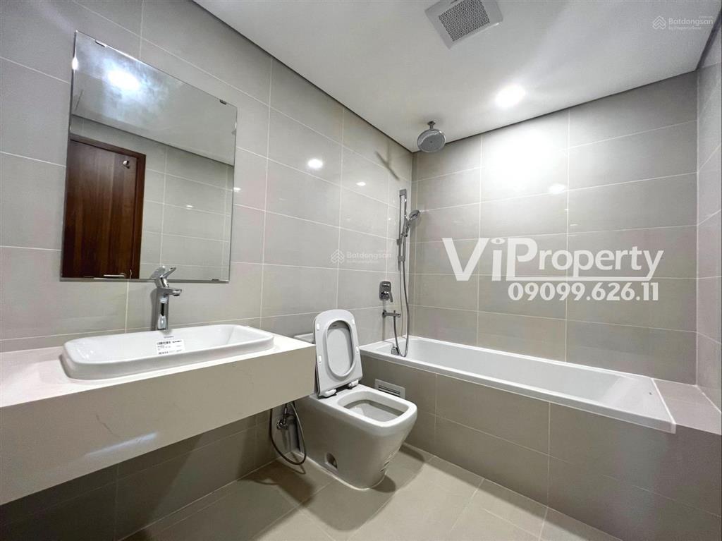 Cho thuê 3pn  2wc  ntcb  view thoáng ban công đông nam đón gió mát 86m2  giá 18tr/tháng